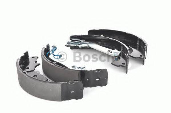 Комплект гальмівних колодок BOSCH 0 986 487 703